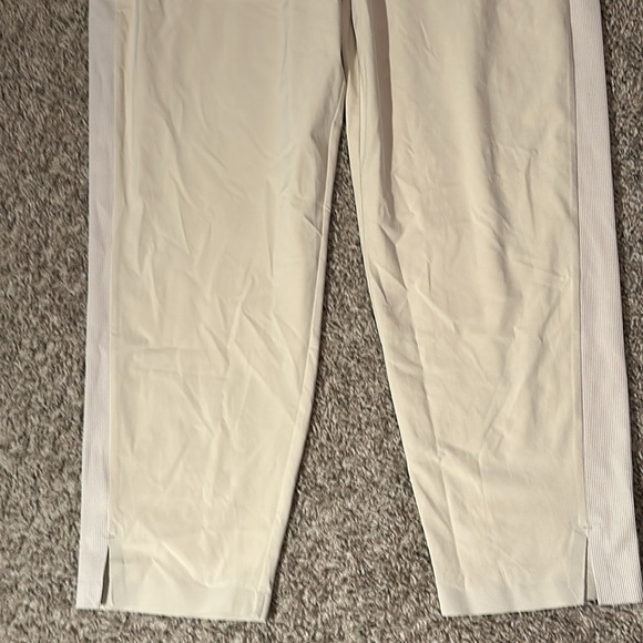 Athleta Pants Womens Size 10/P Brookyln Ankle Beige Lightweight Pull On / NWT - Picture 5 of 10